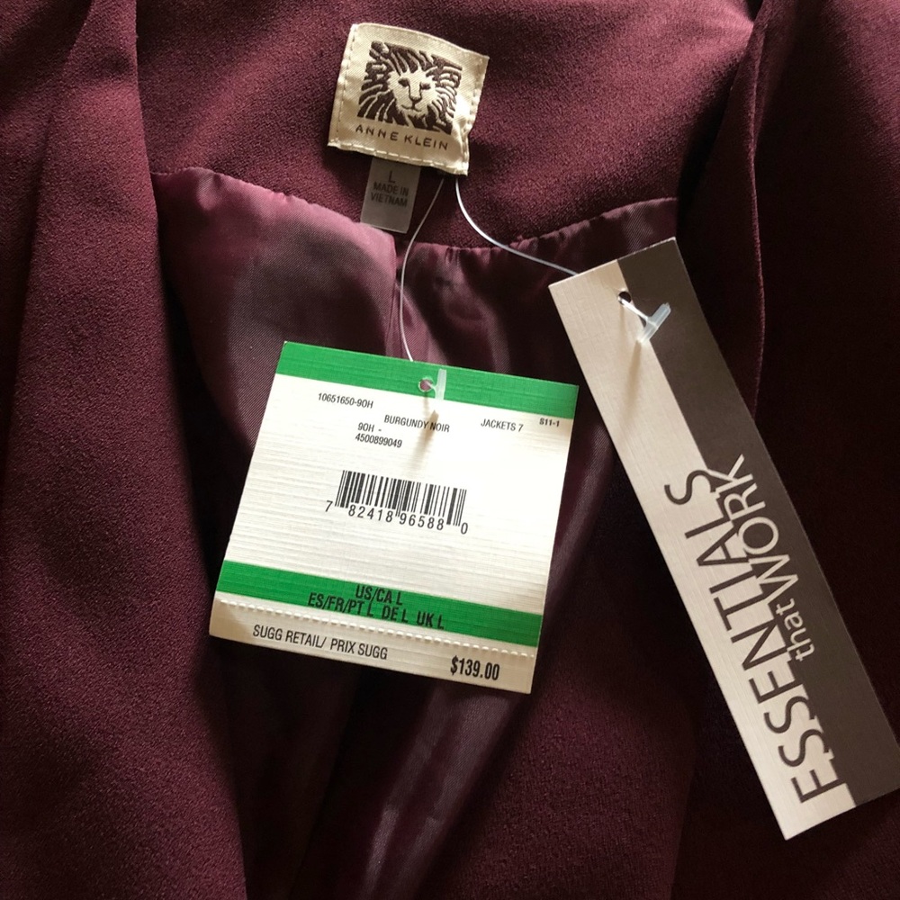Anne Klien  Wine color Blazer